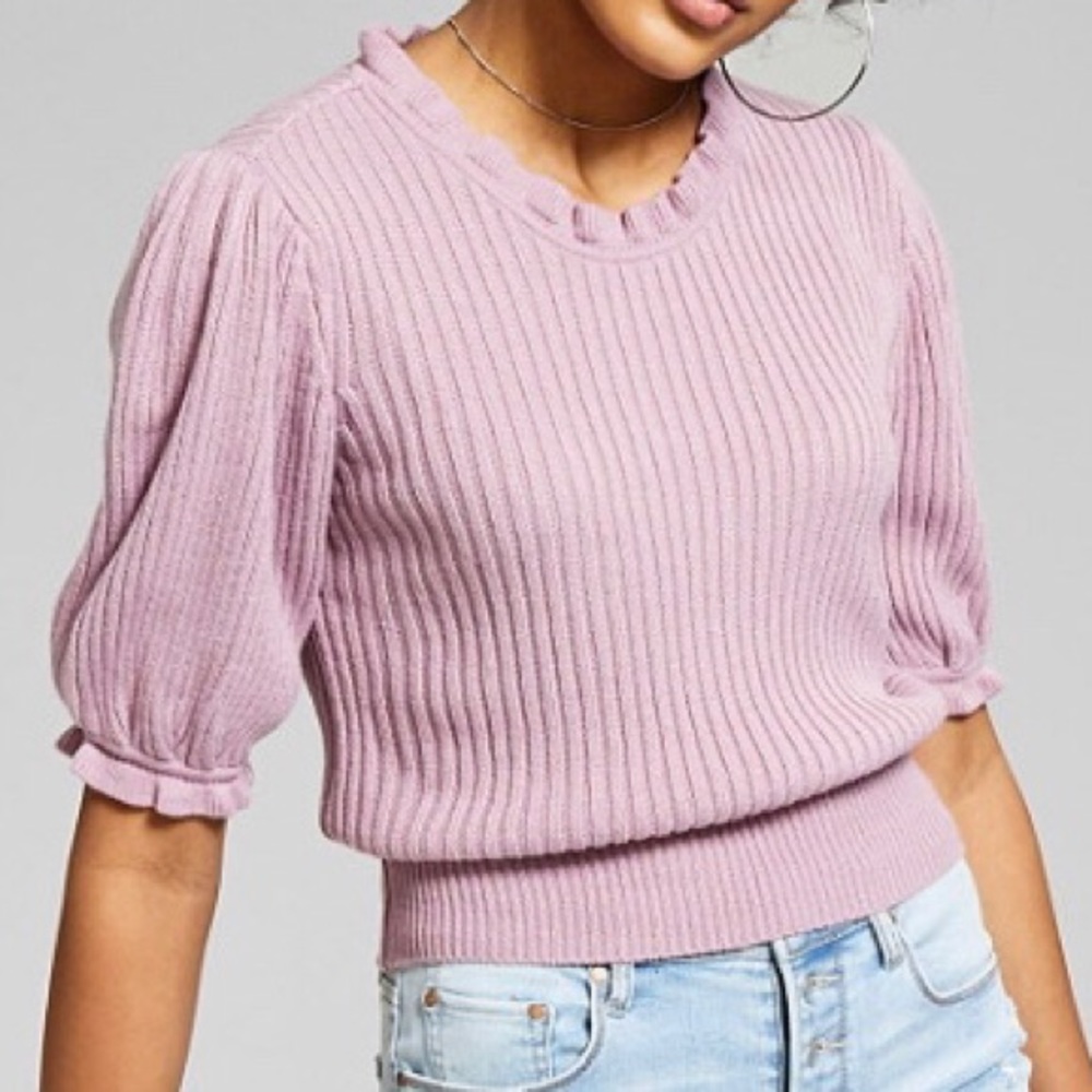 Puff sleeve crop sweater